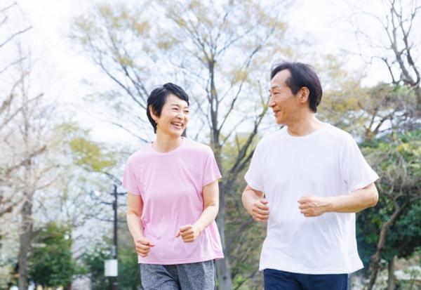 陳乃菁專欄｜太太失智，先生願意照顧卻嫌她胖又笨！當初為愛共度人生，為何到老反而傷彼此最深？