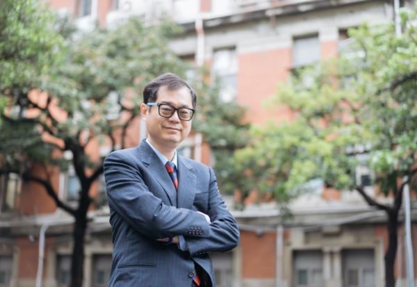 做醫美前，為何要確認近三年的健檢報告？中華民國美容醫學會理事長黃啓嘉：50後做醫美，應注意的3重點