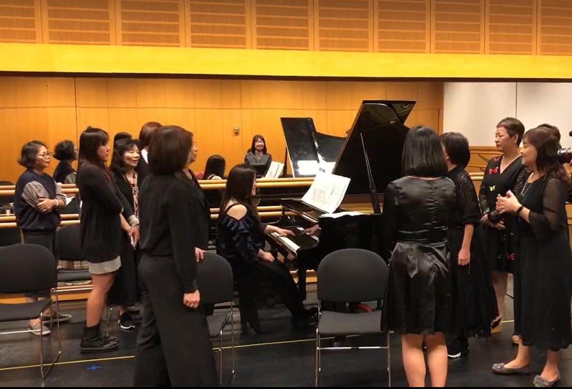 50+讀者Show｜聲音工作坊-魏世芬老師親自伴奏，一首用真感情唱的歌！ (2019.10.15)