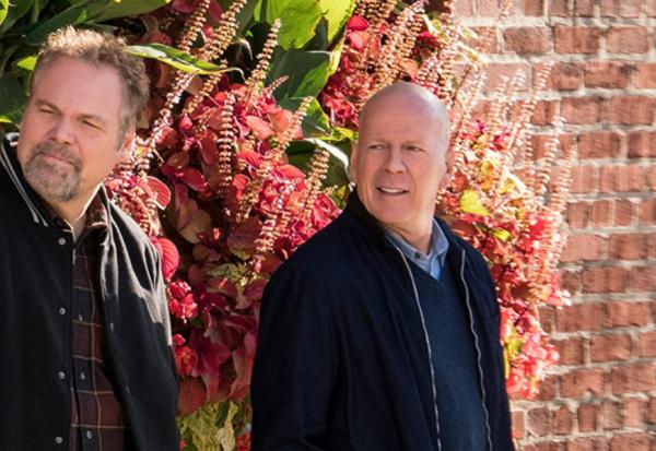 布魯斯威利因失語症引退！失語症是什麼？說話流暢、但不知自己在說啥也是徵兆 