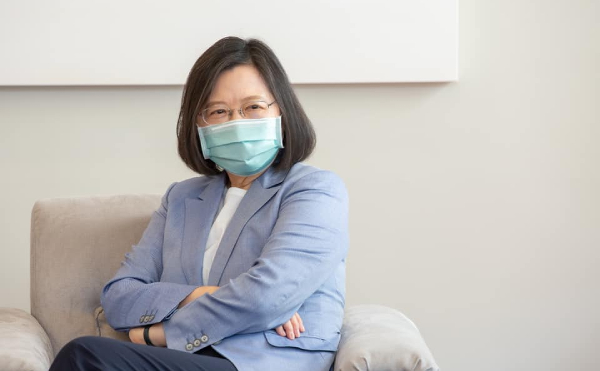 【名人書單】蔡英文總統推薦閱讀《愛是一條線》：希望更多人能透過這本書，認識溫暖、堅韌的 Kolas