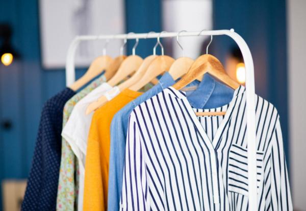 一個月穿搭只需要最美5套！流行預測師Emily：2個重點，外表美美心情好