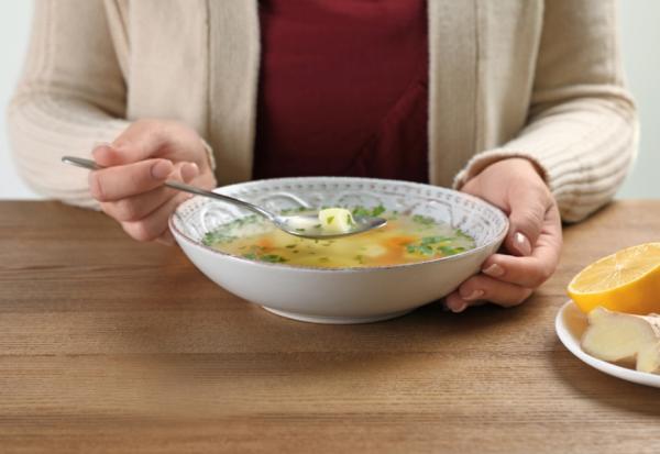 比喝咖啡壓制疲憊感更有用！消除疲勞感的關鍵營養咪唑二肽怎麼攝取？