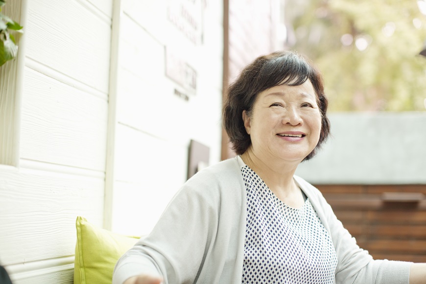 這時代如何做個不麻煩的老人？料理教母梁瓊白：多看少說