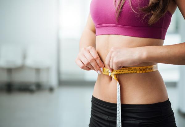 咀嚼次數多一倍，每天熱量會少300卡！怎麼吃能阻斷肥胖細胞，養出小蠻腰？