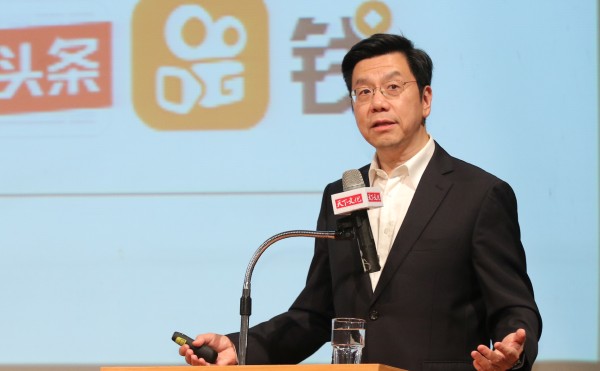 李開復給青年的12封信》多讀歷史、少讀理論！李開復：培養閱讀習慣先選對書