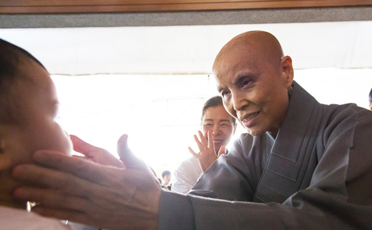 證嚴法師：慈濟的永續，不在文字中，而是在於「堅心願力世代相傳」 《永續治理，讓大愛永傳人間》推薦序