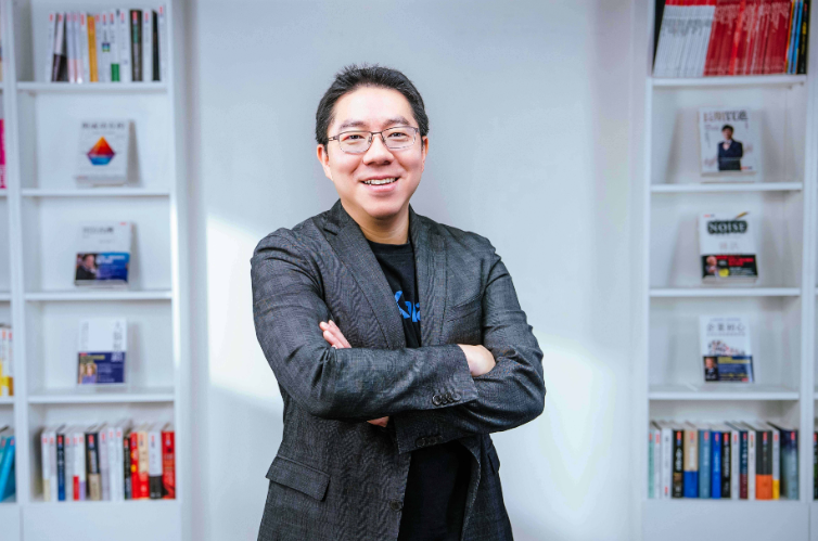 AI 帶來榮景，卻會放大「台灣病」？程世嘉：別再期待 AI 會自動帶來美好生活