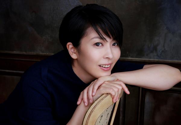 如何在忙碌生活中，保有幸福片刻？松隆子：就算只有開車移動的短暫時間，也要讓自己獨處放鬆