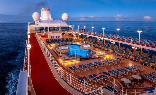 帶爸媽搭郵輪旅行，比你想像中更平價又享受！