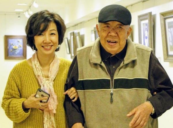 丁菱娟專欄｜爸爸們通常不擅說「我愛你」，但我們可以對他說