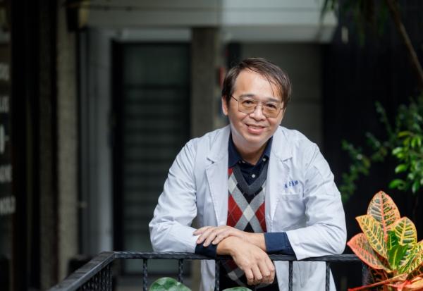 在長照機構看遍長者的體悟！營養師陳彥甫：為何從50歲開始，每月至少要幫自己量1次體重？