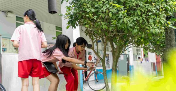 桃園教育未來式>>龍潭國中將AI生成導入課程 與科技趨勢無縫接軌