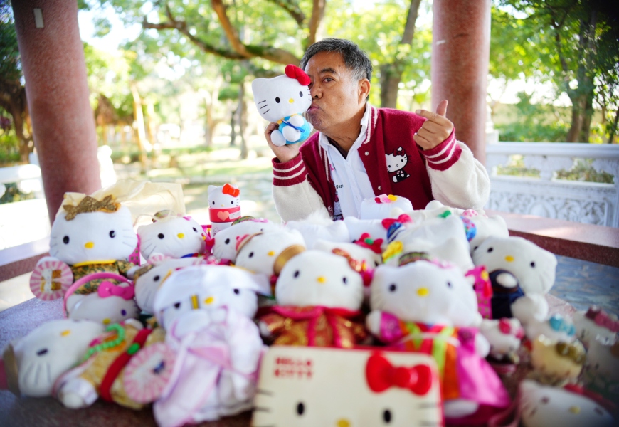 收藏Hello Kitty，替朝陽科大副教授林孟璋的生活帶來許多樂趣。