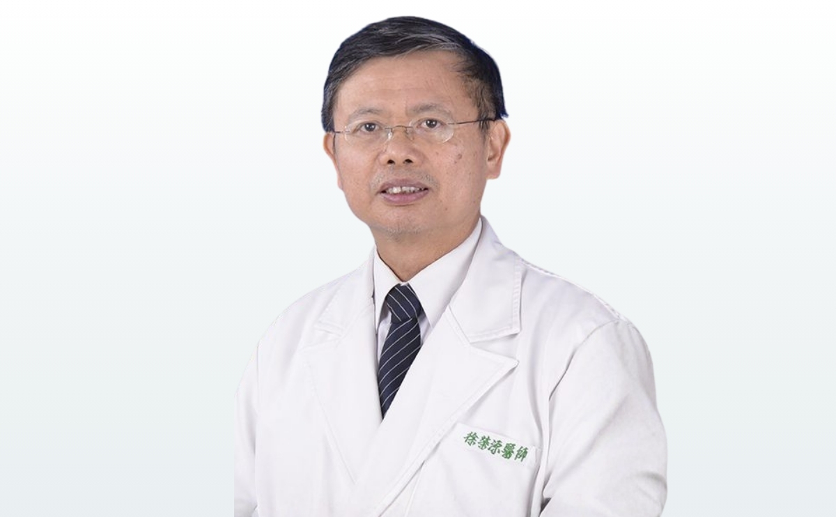 在AI浪潮中，看見值得期待的領航者——北慈徐榮源副院長讀程世嘉《智慧通膨下的新商機》有感