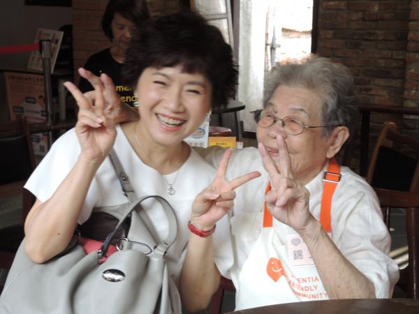 怎麼打造失智友善社區？每個人都要「雞婆」一點