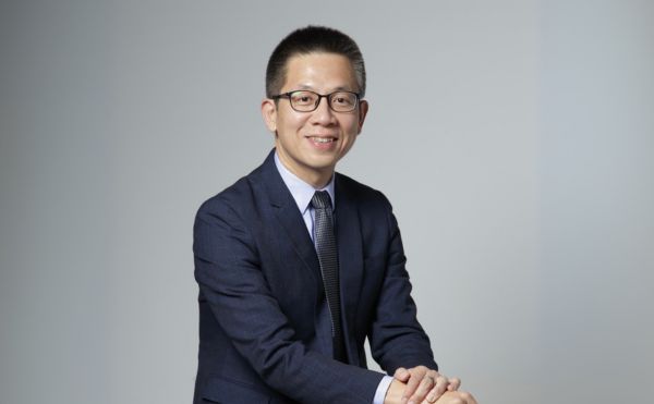 郝旭烈推薦《命定之書》：讀書就會是一種思想、一種信仰，更是一種力量，是一種「生命影響生命」的光亮