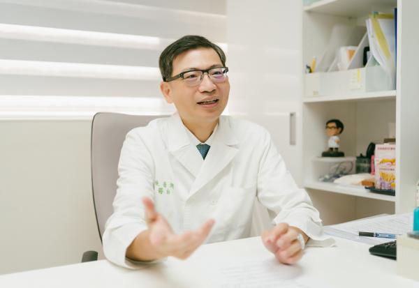 LDCT檢查出肺結節怎麼辦？陳晉興醫師：50歲後每3人就有2人會有！一張表了解後續對策