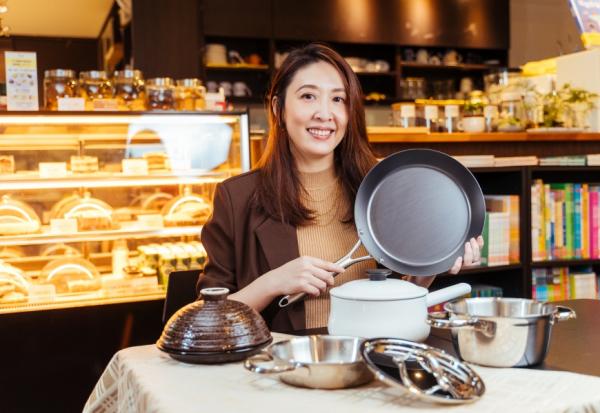 PODCAST | 50+Talk ep70. 怎麼挑鍋子，才不會把毒素吃下肚？達人選鍋，5大材質優缺點一次聽懂