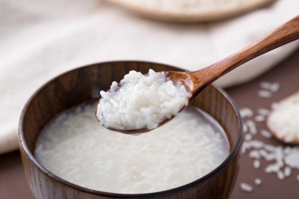 難入睡、易醒、太早起，失眠怎麼辦？彭溫雅：一碗粥紓壓安神