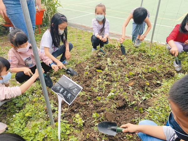 發揮創意「零碳翻轉．新北先行」　政府企業民間攜手一定行