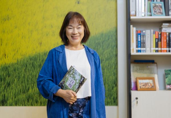 走過理想與幻滅，體悟人的一切只是0.01％！龍應台：和5歲孩子學注視，會得到剩餘99.99%的幸福