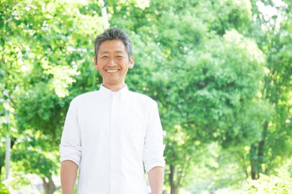 男人也有更年期！懶洋洋、愛睏、變矮，吃海鮮有用嗎？ 