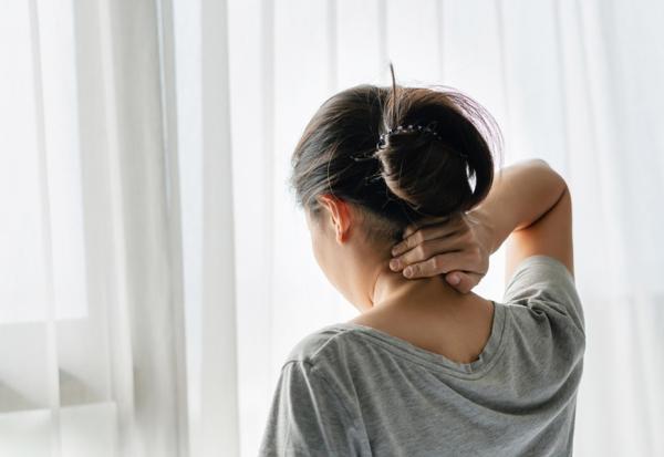 A型人格、工作太認真，是落枕好發族群！林頌凱醫師：落枕怎麼辦？如何自我照護？