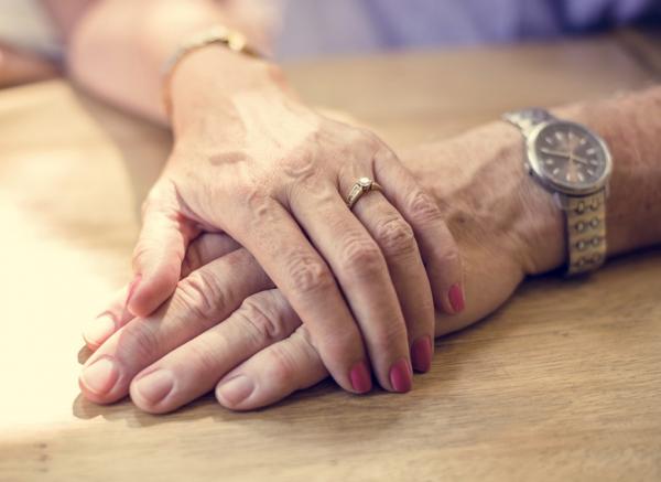 【林靜芸專欄】熟年夫妻如何重新定位？對方的老與弱點，你怎麼看？