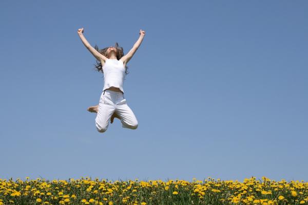 47歲是人生「幸福指數」反彈關鍵！中年危機的應對，決定老年快樂與否