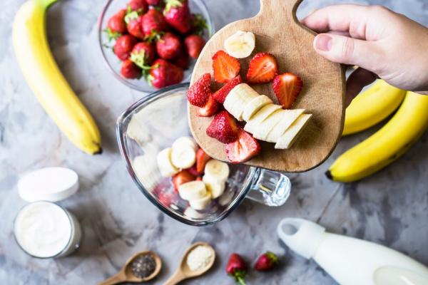 吃對「快樂食物」抗憂鬱！精神科醫師：這樣吃，天然補充3種神經傳導物質