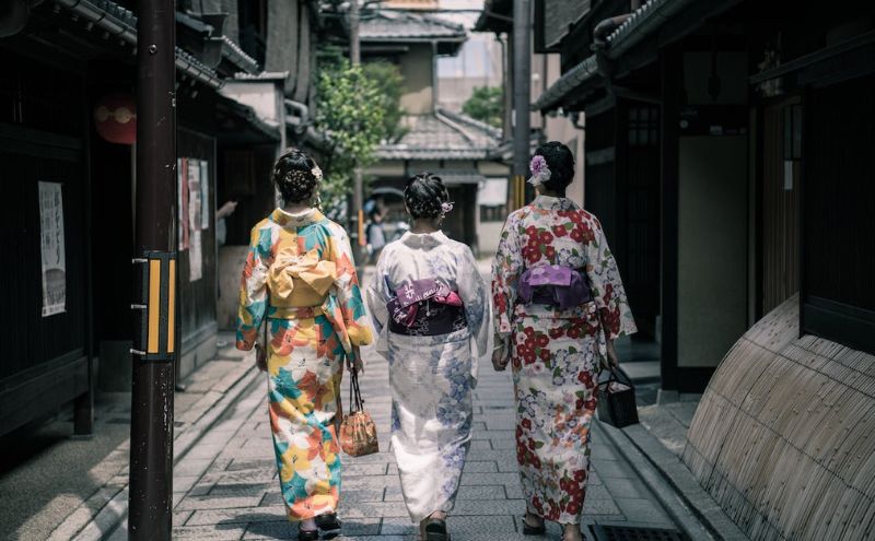 全日本公認的「天龍人」！京都人弦外之音很重要，客套話別當真｜《三都傳奇》