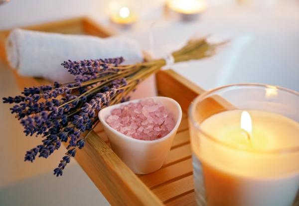 每天20分鐘的享受！4種泡澡配方，皮膚變光滑、舒緩關節痛、睡不好