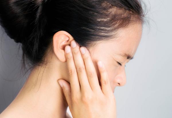 耳鳴該看醫生嗎？注意老化、甲狀腺、心血管、情緒，改善內耳循環