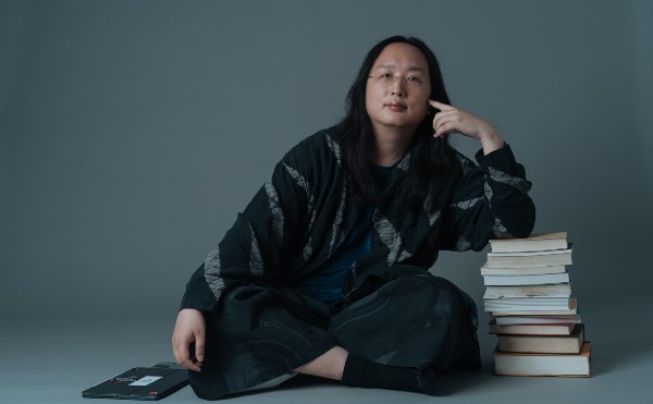【唐鳳閱讀書單總整理】唐鳳的閱讀範圍廣泛，科幻小說是他的最愛