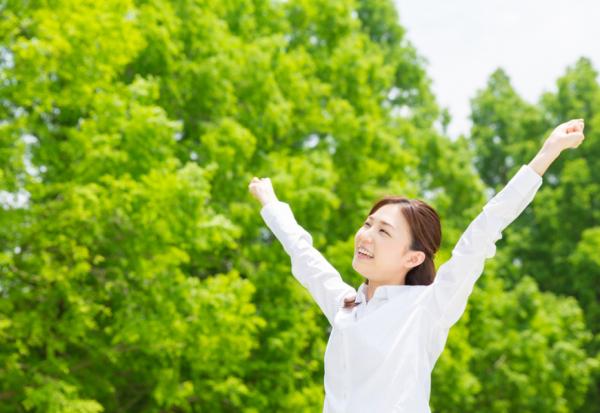 76％的疾病是由情緒而生！每天3分鐘「疏肝」運動心情好，改善煩躁、失眠