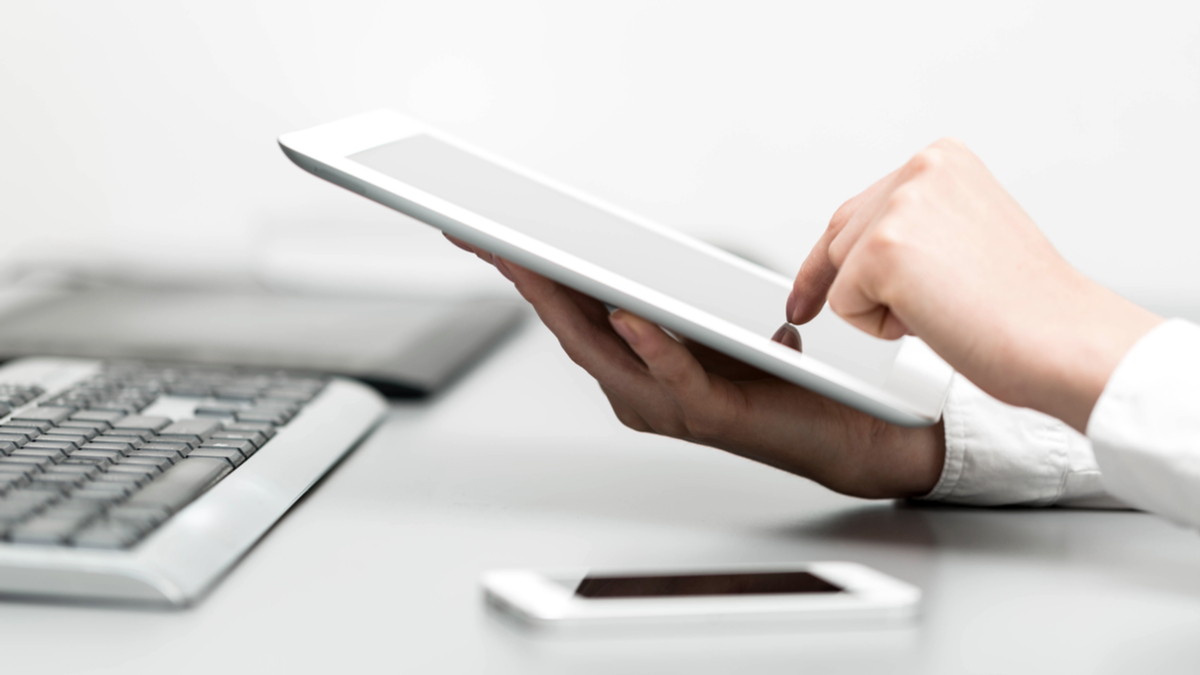 親愛的同事，放下你的筆記本吧！