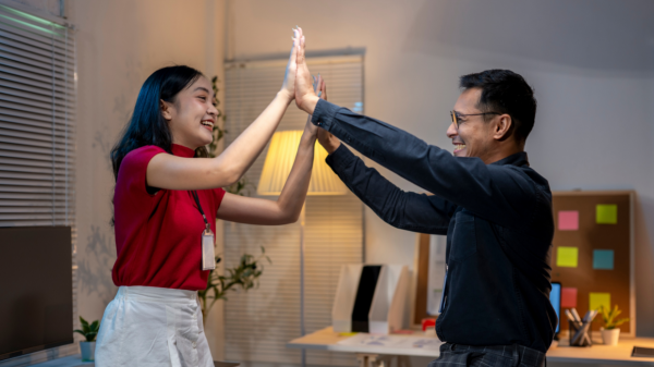 丟掉過時領導！不當「天威難測」主管，六點攻略讀懂年輕世代