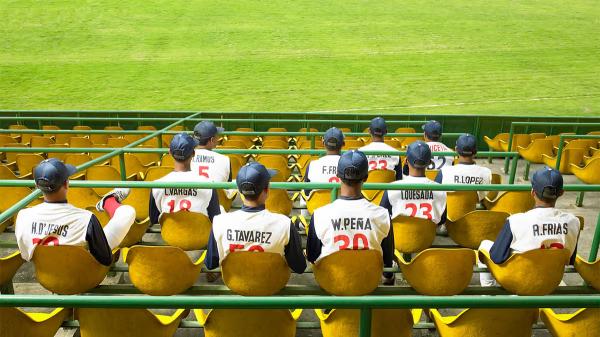 擔當砥柱，中階主管領軍 強渡「決策真空期」