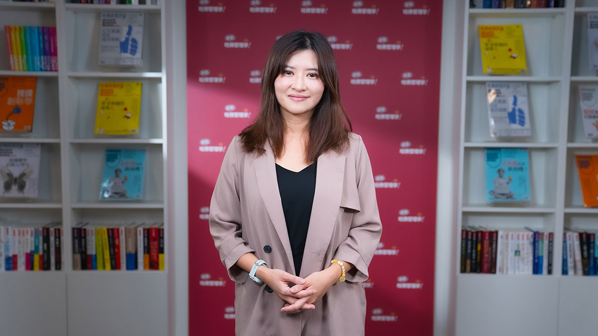 《情緒勒索》背後的真實人生：周慕姿，如何在內耗人生裡找回自己？