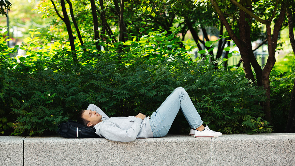 你是活給別人看,還是走自己的路?用正念找回注意力主導權