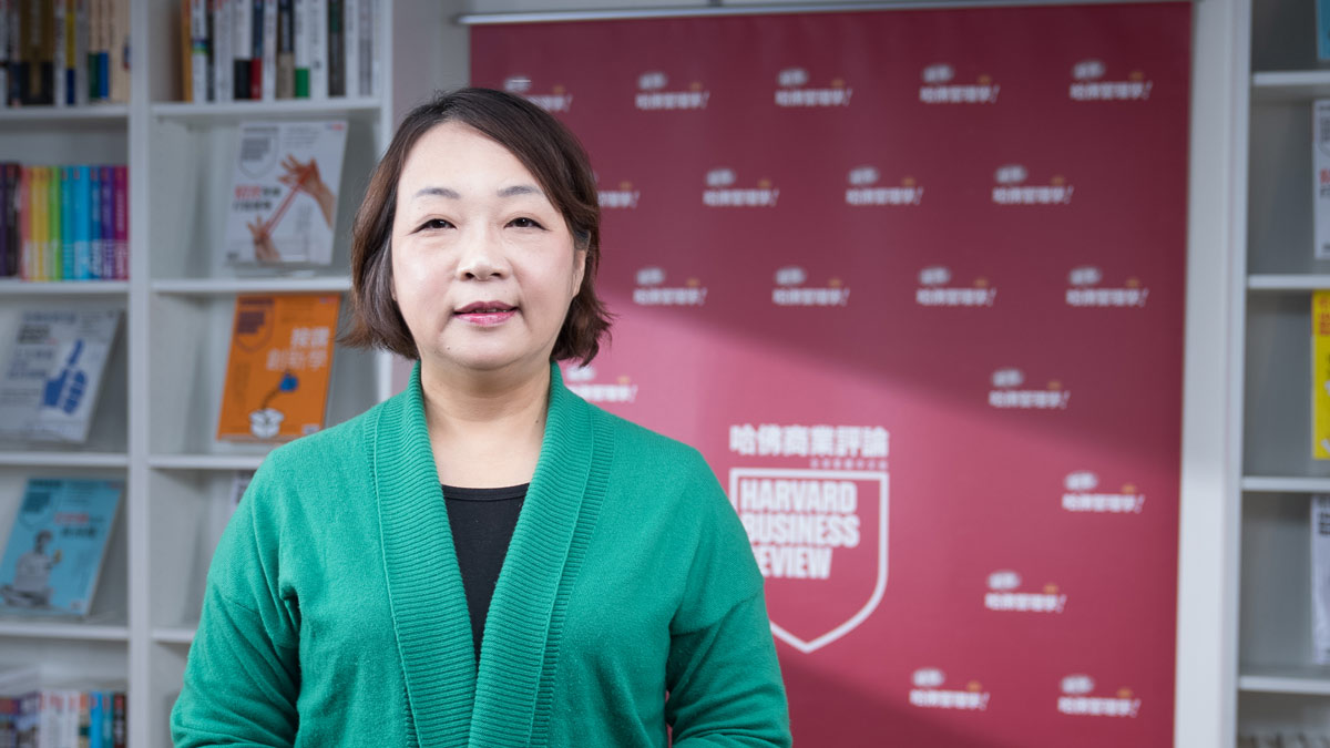 49歲被迫退休!嫺人走出不敢花錢的恐懼,保證有錢到老後