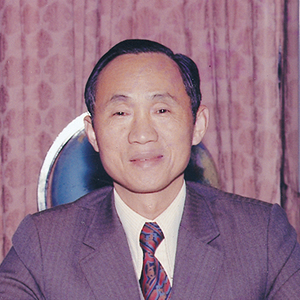 楚崧秋