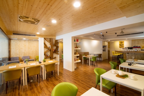 【顧爸媽】這家咖啡廳,讓坐輪椅的長輩也能安心吃飯_img_2