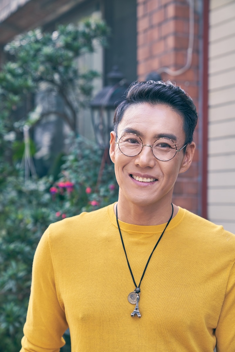 挑對風格眼鏡，60歲和20歲一樣美！_img_1