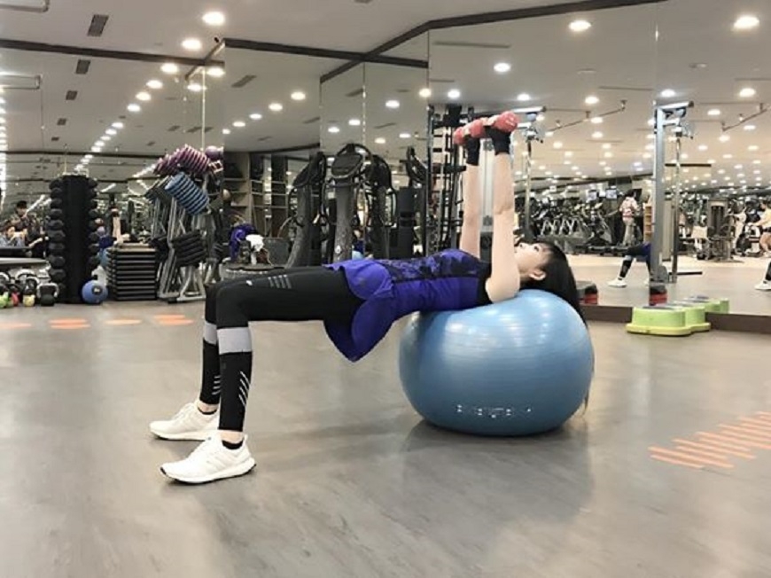 天海祐希：50後，健身比找伴侶重要！5位女星的自我鍛鍊法_img_4