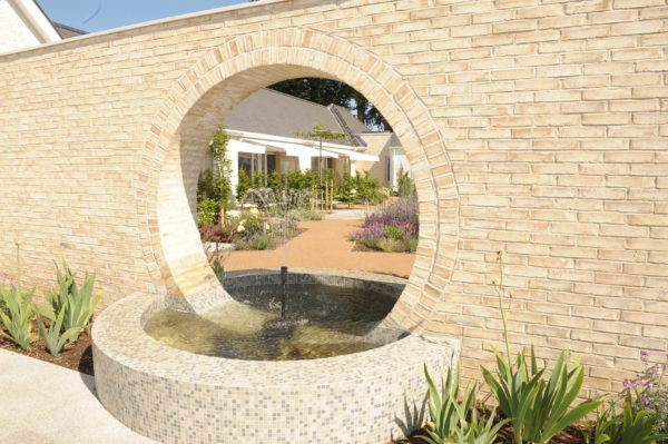 老後其實更需「無聲安撫」:歐美流行的療癒花園,該怎麼做?_img_1