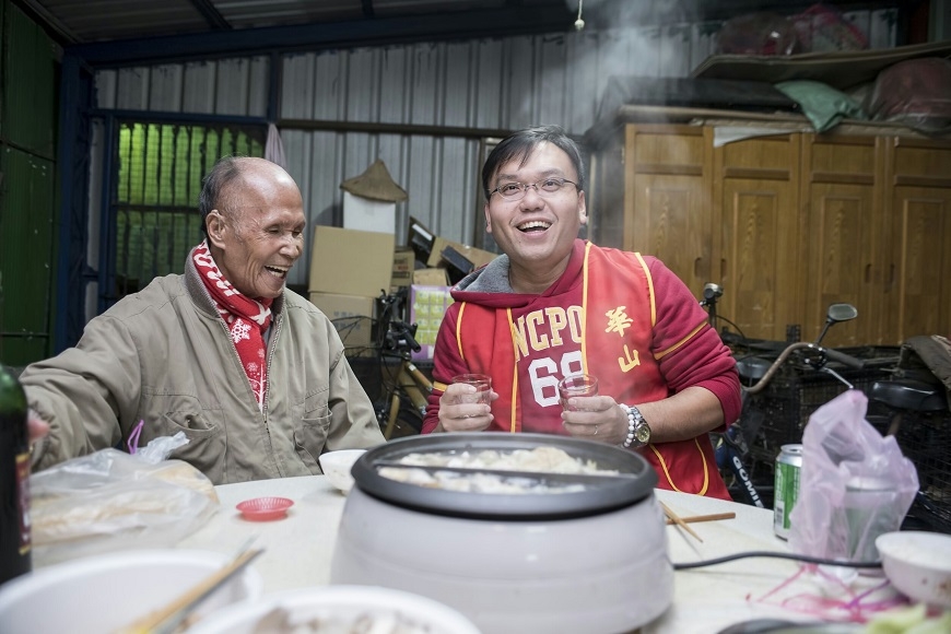 照顧百名老人看見了什麼?華山站長:先好好做人,才能好好變老_img_3