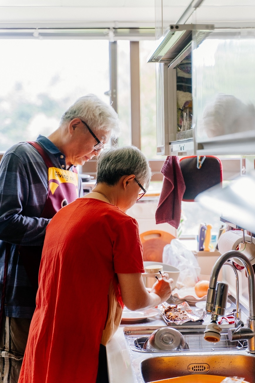 最佳社區共老方案!高愛倫的「共餐」哲學:如何把鄰居變成相互照顧的新家人?_img_1