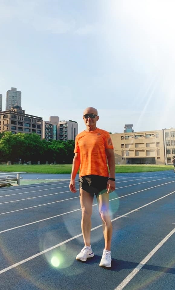 每日跑步持續30年會如何?名醫劉偉民:65歲體力還走上坡時,每天都會很快樂_img_1